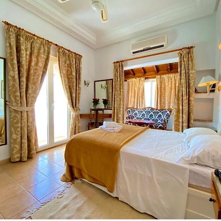 Plaza Corniche Hotel La Marsa Bagian luar foto