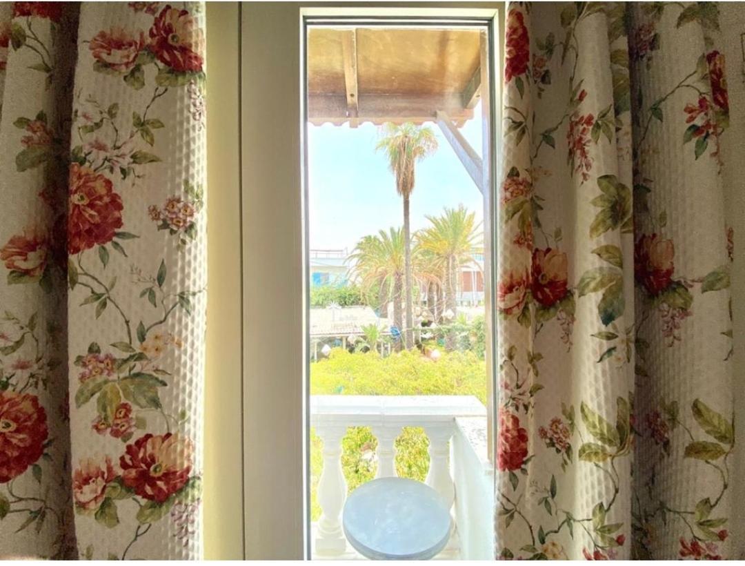 Plaza Corniche Hotel La Marsa Bagian luar foto