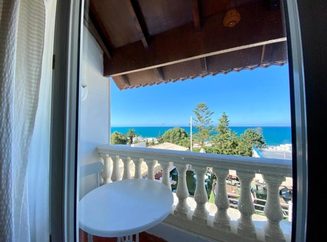Plaza Corniche Hotel La Marsa Bagian luar foto